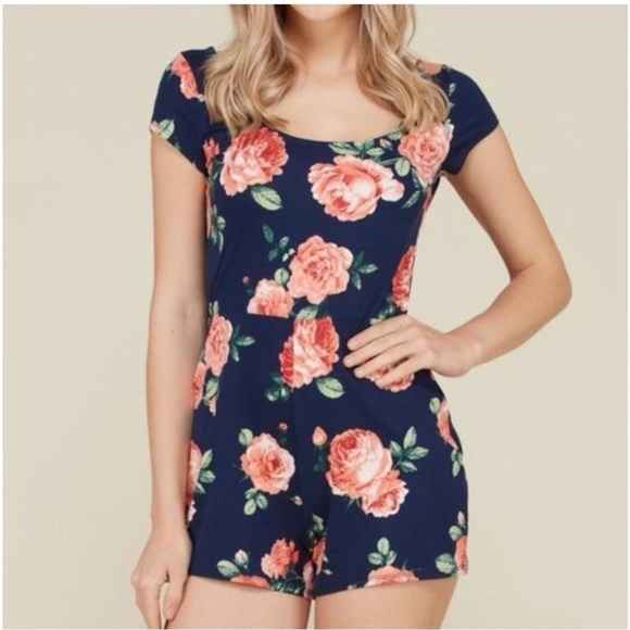 🆕Priceless Floral Navy Romper - Picture 1 of 7
